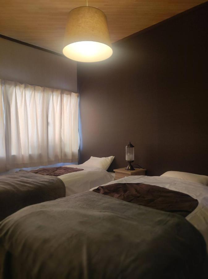 Guest House Zu-Thones Χακούμπα Εξωτερικό φωτογραφία
